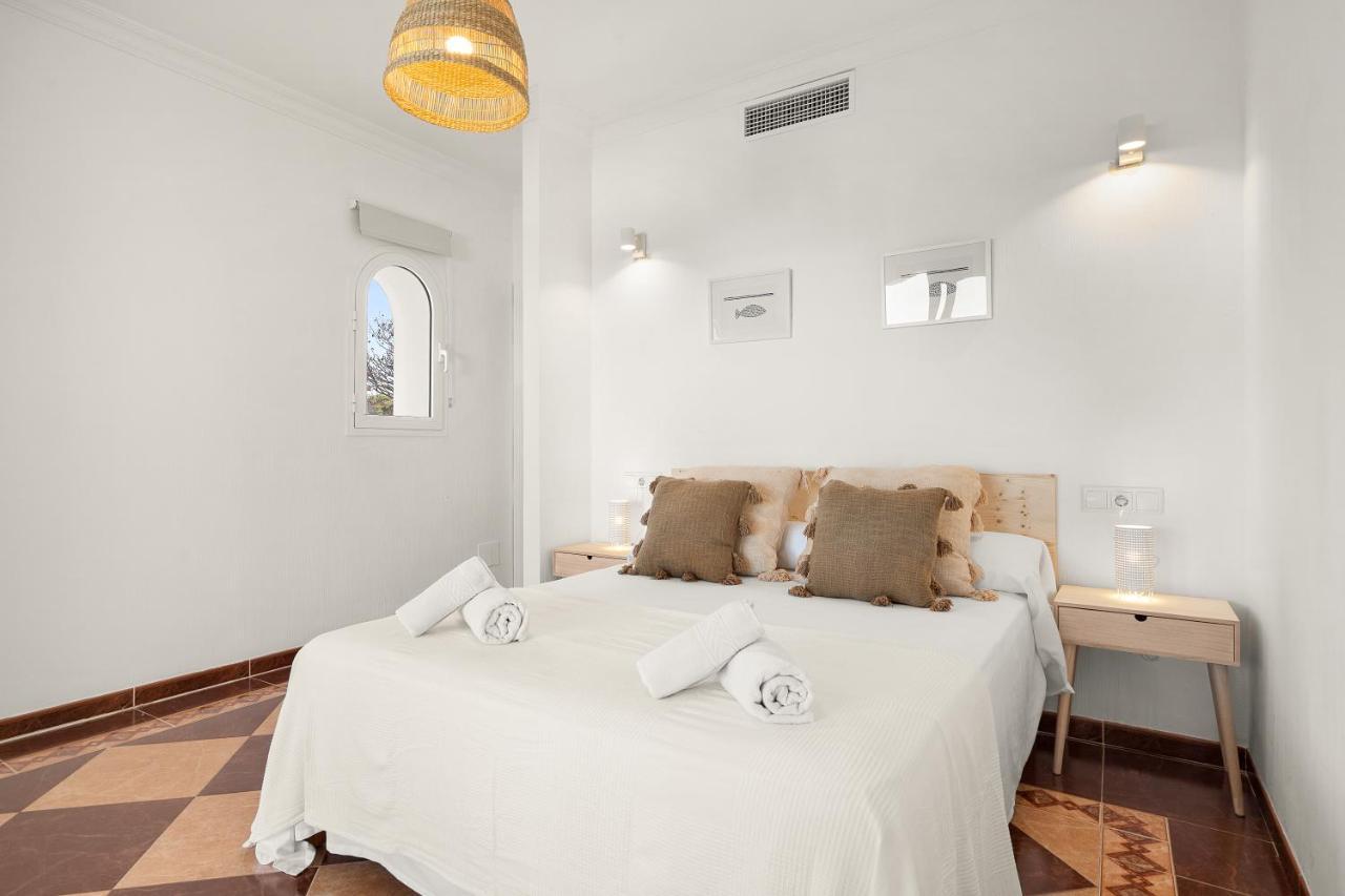 Punta Prima Apartments Bagian luar foto